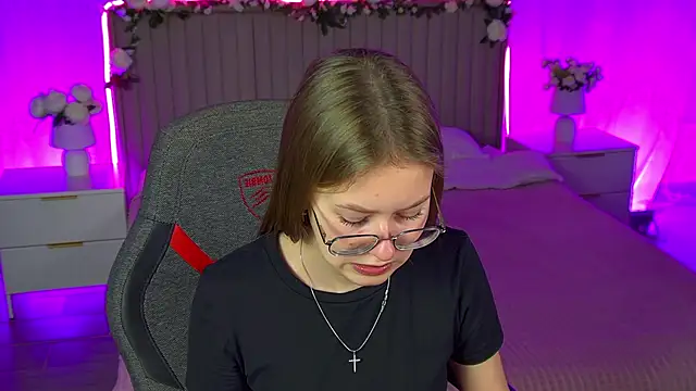 EveMundie online show from November 25, 12:38 pm