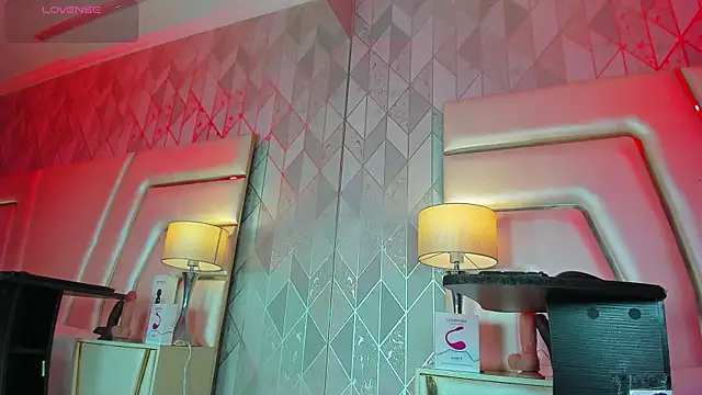 AnahisBennett online show from February 15, 5:04 am