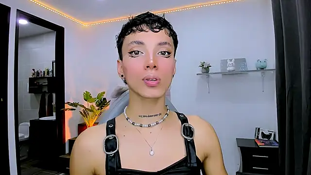 nilam valker online show from October 2, 11:01 pm