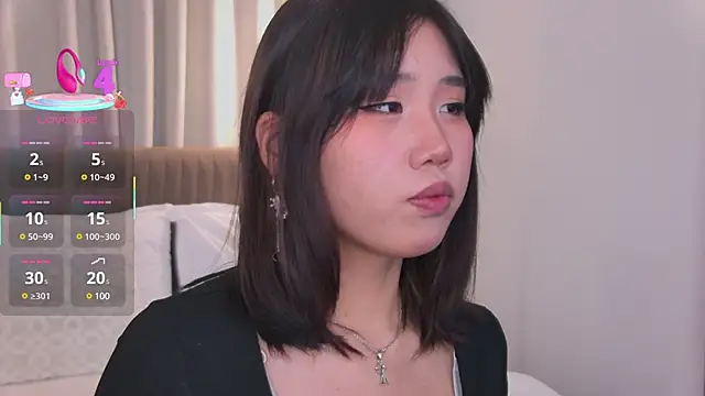 Snapshot of HitomiAoki chatting on March 6, 6:16 pm HitomiAoki online show from March 6, 6:16 pm