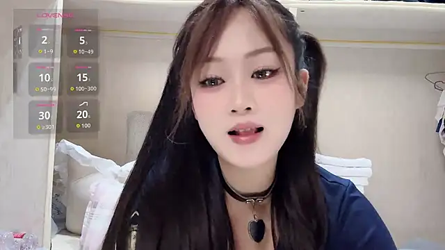 yueyue2003 online show from March 8, 12:53 pm