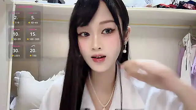 yueyue2003 online show from June 16, 12:30 pm