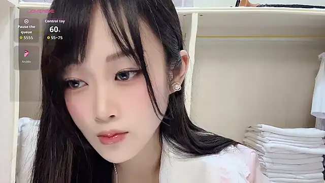 yueyue2003 online show from June 26, 12:09 pm
