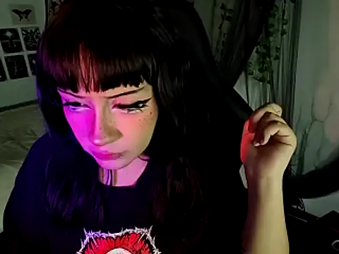 blue katt online show from November 15, 8:05 pm