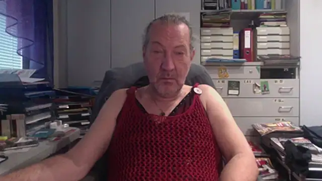 HMStraps01 online show from December 5, 11:41 am