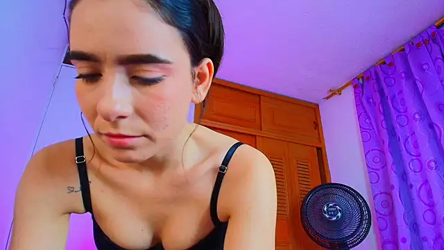 Peach Rose  online show from March 2, 3:02 am