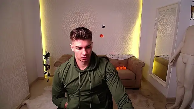 Snapshot of MaxKaiden chatting on October 19, 4:46 am MaxKaiden online show from October 19, 4:46 am