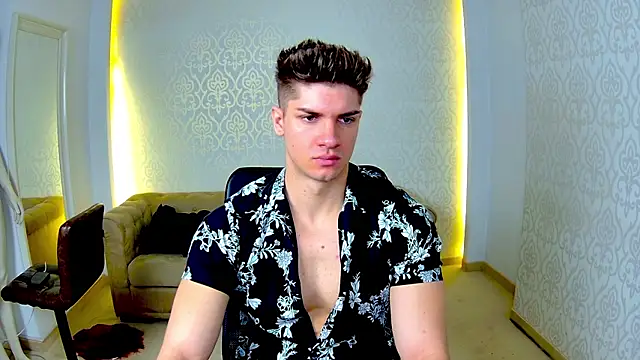 MaxKaiden online show from February 12, 5:57 am