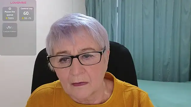 Snapshot of Sandra_Snowflake chatting on November 29, 11:57 am Sandra Snowflake online show from November 29, 11:57 am