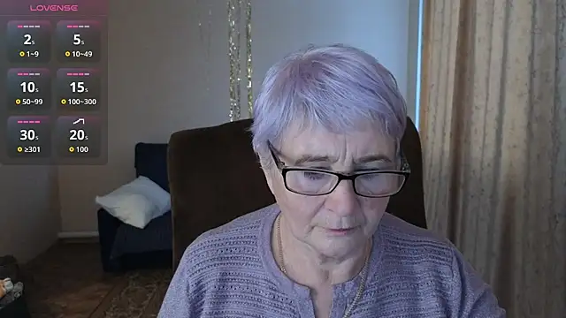 Snapshot of Sandra_Snowflake chatting on January 7, 12:29 pm Sandra Snowflake online show from January 7, 12:29 pm