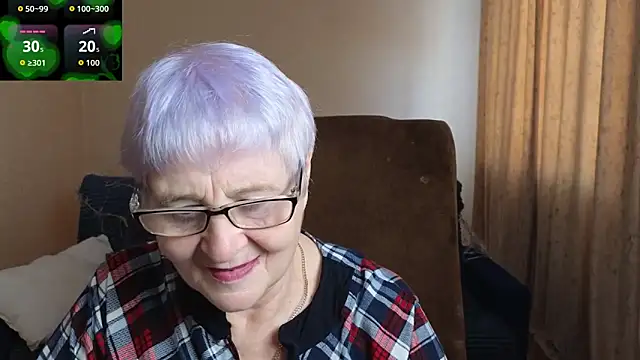 Snapshot of Sandra_Snowflake chatting on February 17, 11:40 am Sandra Snowflake online show from February 17, 11:40 am