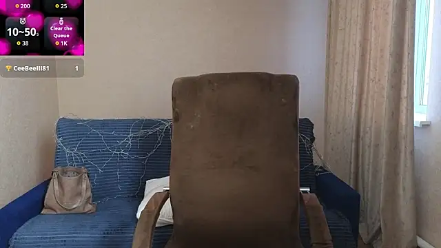 Snapshot of Sandra_Snowflake chatting on February 20, 4:09 am Sandra Snowflake online show from February 20, 4:09 am