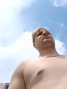 Snapshot of Eusuntnoulgigolo chatting on July 10, 11:57 am Eusuntnoulgigolo online show from July 10, 11:57 am