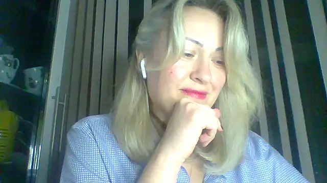 Mary888x online show from March 6, 5:22 pm