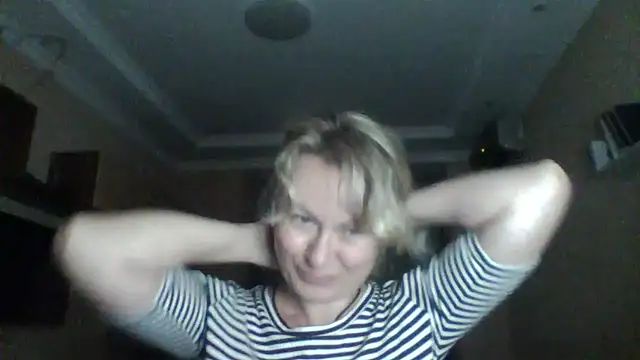 Mary888x online show from October 4, 7:45 pm