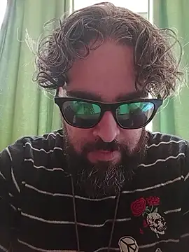 Snapshot of serpensy chatting on October 5, 1:09 pm serpensy online show from October 5, 1:09 pm