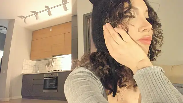 mey baee online show from March 19, 4:00 pm