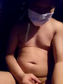 Snapshot of yqaelx chatting on March 13, 2:01 pm yqaelx online show from March 13, 2:01 pm