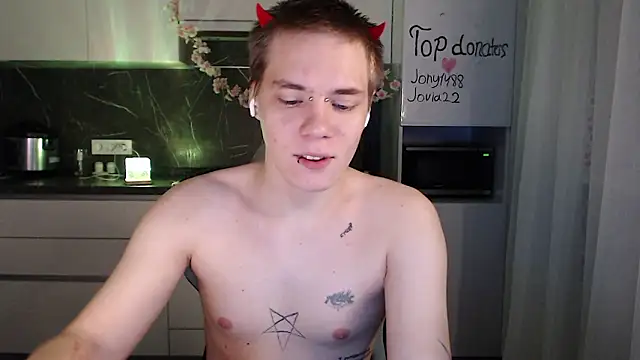 yourlildemon online show from March 14, 6:24 pm