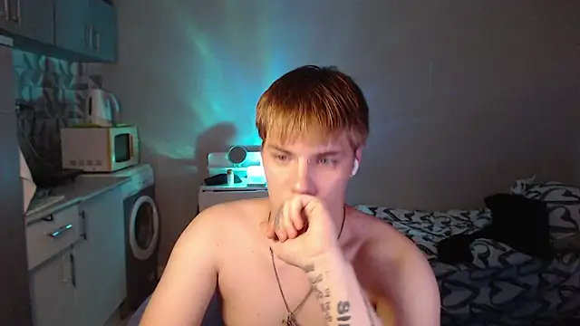 yourlildemon online show from July 17, 9:30 pm