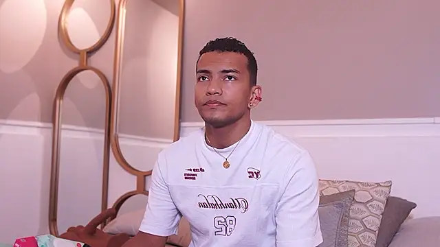 Rafa2004Cruz online show from April 5, 5:32 pm