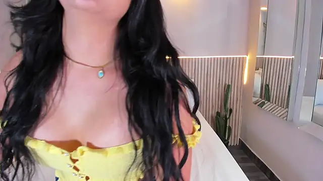 Snapshot of GeorginaReyes chatting on November 26, 10:44 pm GeorginaReyes online show from November 26, 10:44 pm