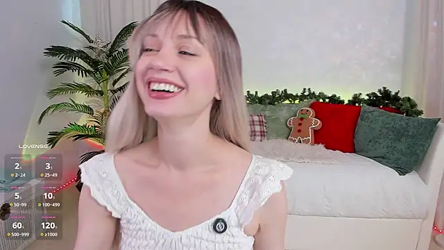 angel claire online show from December 3, 9:13 pm