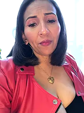 Mrsvictoriaaa online show from February 15, 7:21 pm