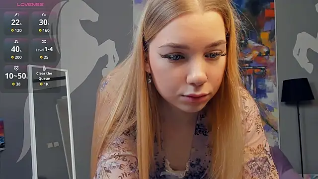 FloraBonde online show from October 12, 11:53 am