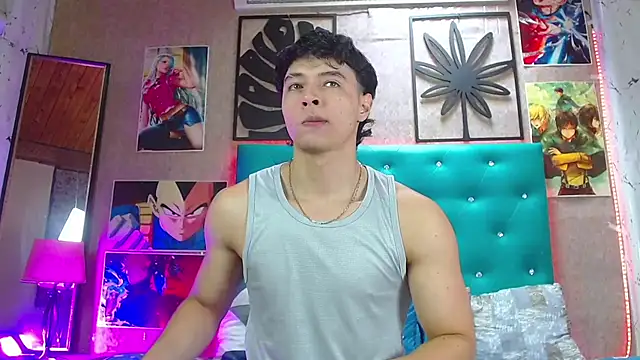 LiamAndrewzz online show from October 17, 5:37 pm