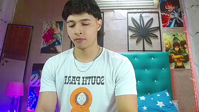 LiamAndrewzz online show from November 18, 3:38 pm