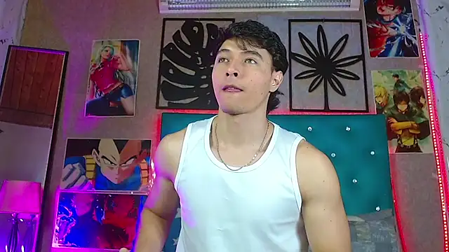 LiamAndrewzz online show from April 4, 4:11 am