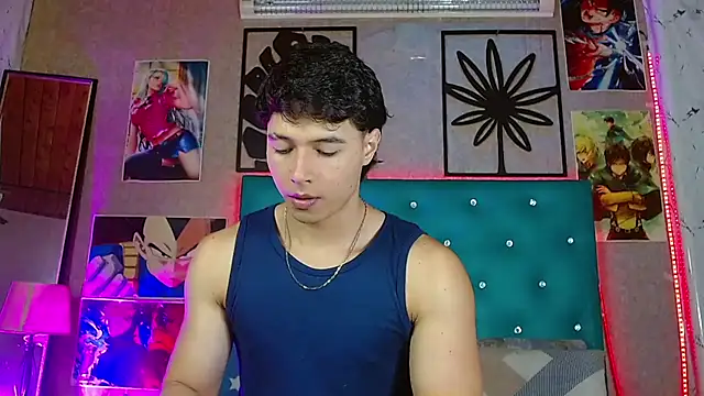 Snapshot of LiamAndrewzz chatting on June 14, 2:46 am LiamAndrewzz online show from June 14, 2:46 am