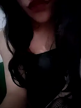 Snapshot of ElaRuil69 chatting on September 25, 3:54 am ElaRuil69 online show from September 25, 3:54 am