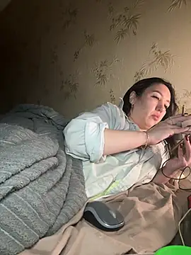 Naughtbaby 2025 online show from January 14, 2:33 pm