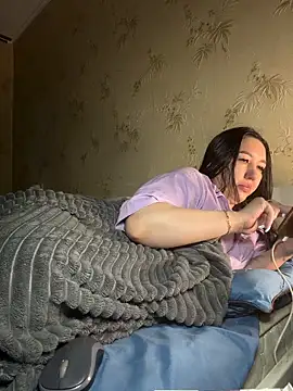 Naughtbaby 2025 online show from June 22, 1:51 am
