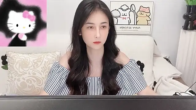 Snapshot of lolo_c_ chatting on November 12, 1:00 pm lolo c online show from November 12, 1:00 pm