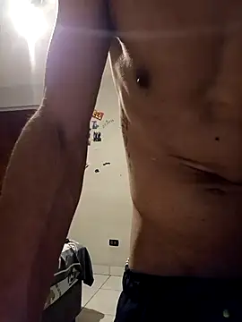 LeonRoots online show from February 28, 11:50 pm