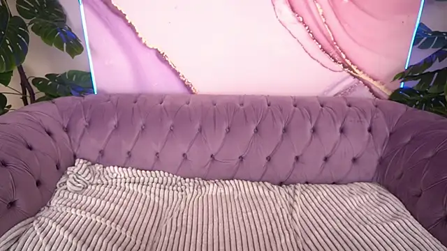 PaigePrado online show from July 15, 5:51 pm