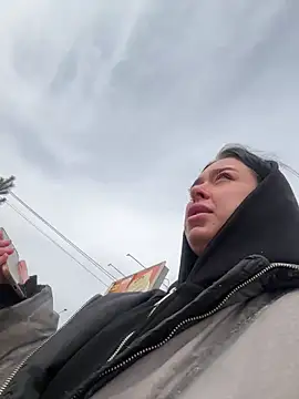 AlishaPrettyBlade online show from April 10, 7:02 am