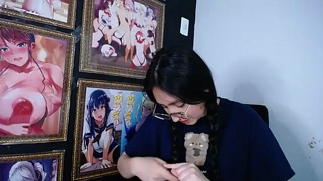 Arielle lov online show from March 6, 5:43 pm