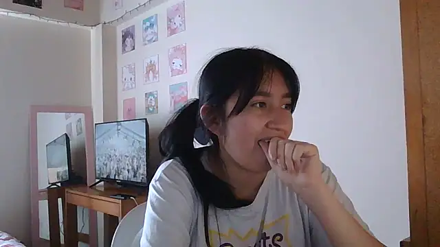 Arielle lov online show from November 6, 5:03 pm