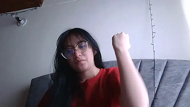 Arielle lov online show from December 4, 4:05 pm