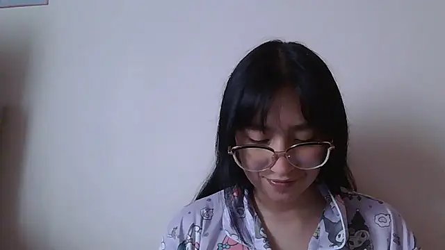 Snapshot of Arielle_lov chatting on January 18, 5:28 pm Arielle lov online show from January 18, 5:28 pm