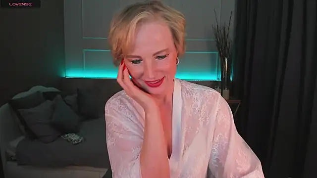 Sandra Kind online show from February 25, 11:41 am