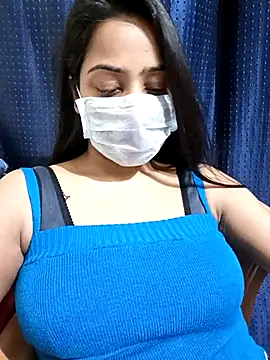 Snapshot of COZY_ROZI chatting on March 4, 6:50 pm COZY ROZI online show from March 4, 6:50 pm