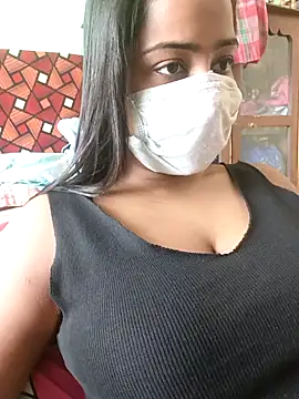 Snapshot of COZY_ROZI chatting on October 18, 6:26 am COZY ROZI online show from October 18, 6:26 am