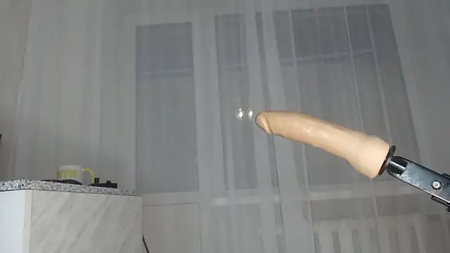 DreamMoon online show from December 15, 1:15 pm