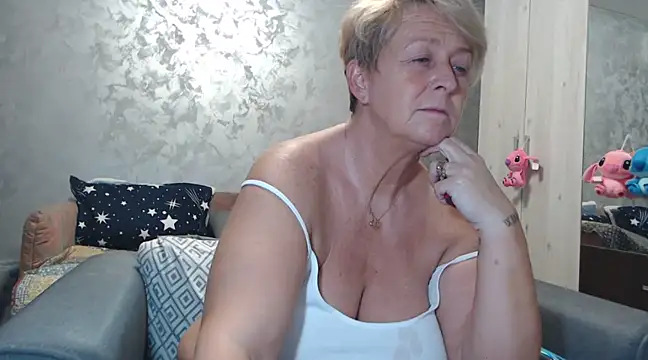 RosesandLillies online show from March 20, 5:25 pm