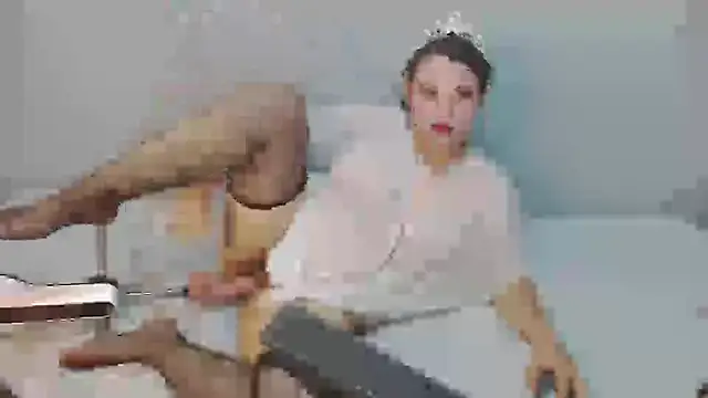 Snapshot of kattyloveless chatting on October 8, 5:49 am kattyloveless online show from October 8, 5:49 am